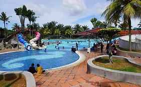 Bukit Beruntung Resort